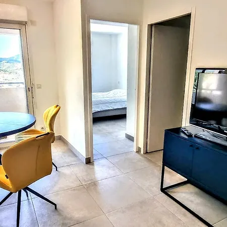 Apartment : Magnifique T2 Avec Terrasse Et Garage - Fr-1-309-476